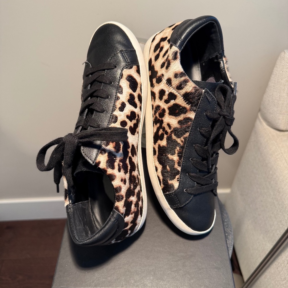 Banana Republic Essential Leather Sneakers – Leopard Calf Hair – Size 8.5